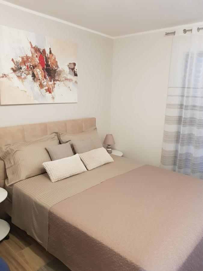 Apartments Alea Rovinj Exterior photo